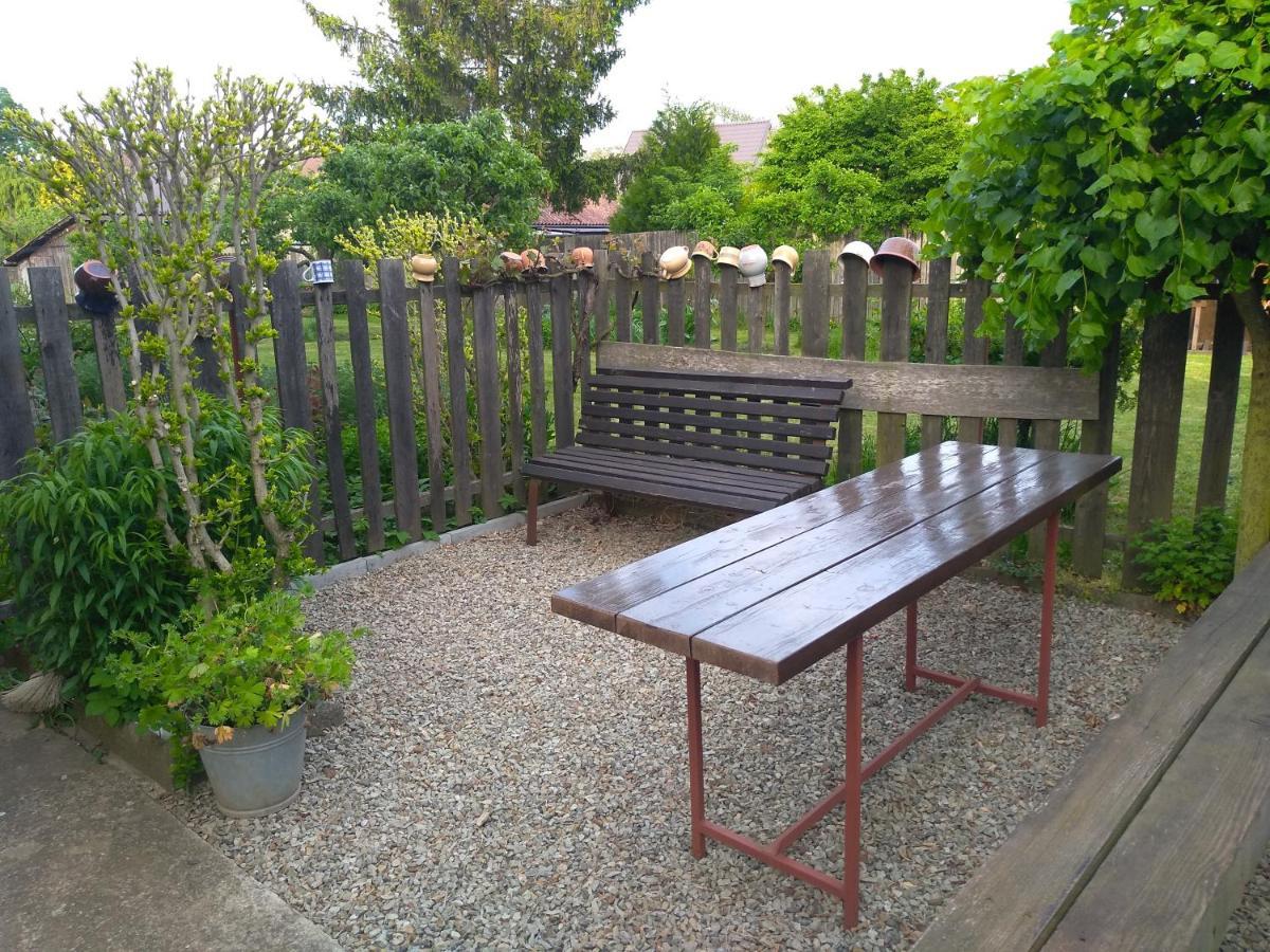 Hrncirna Apartment Kněževes Bagian luar foto