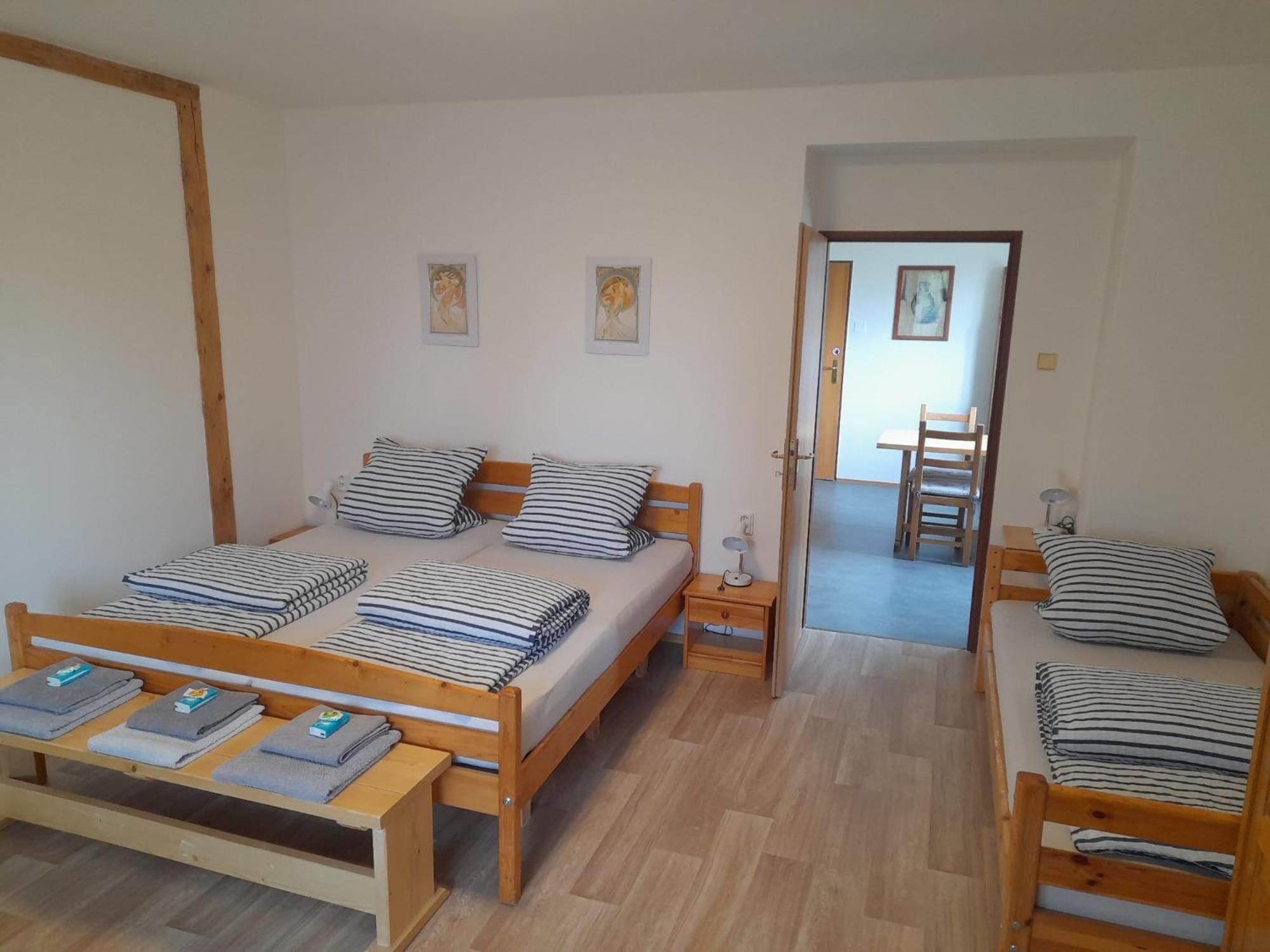 Hrncirna Apartment Kněževes Bagian luar foto